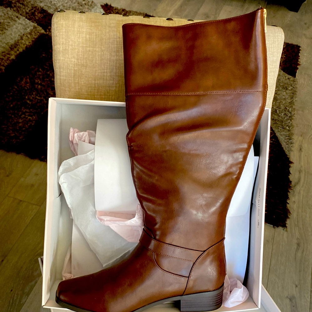 Brand new in box brown boots, size 10